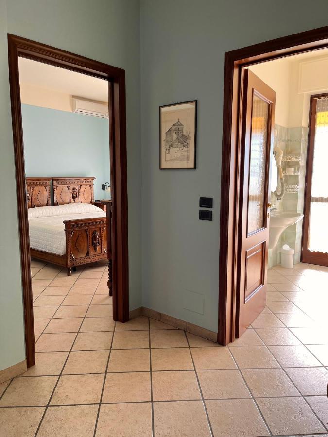 Belvedere Bike Hotel Montà Екстериор снимка